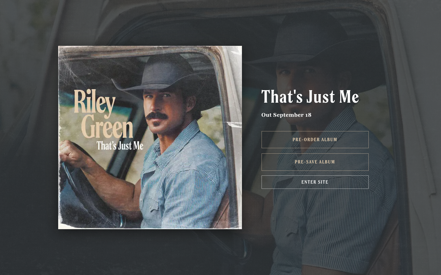 Riley Green website